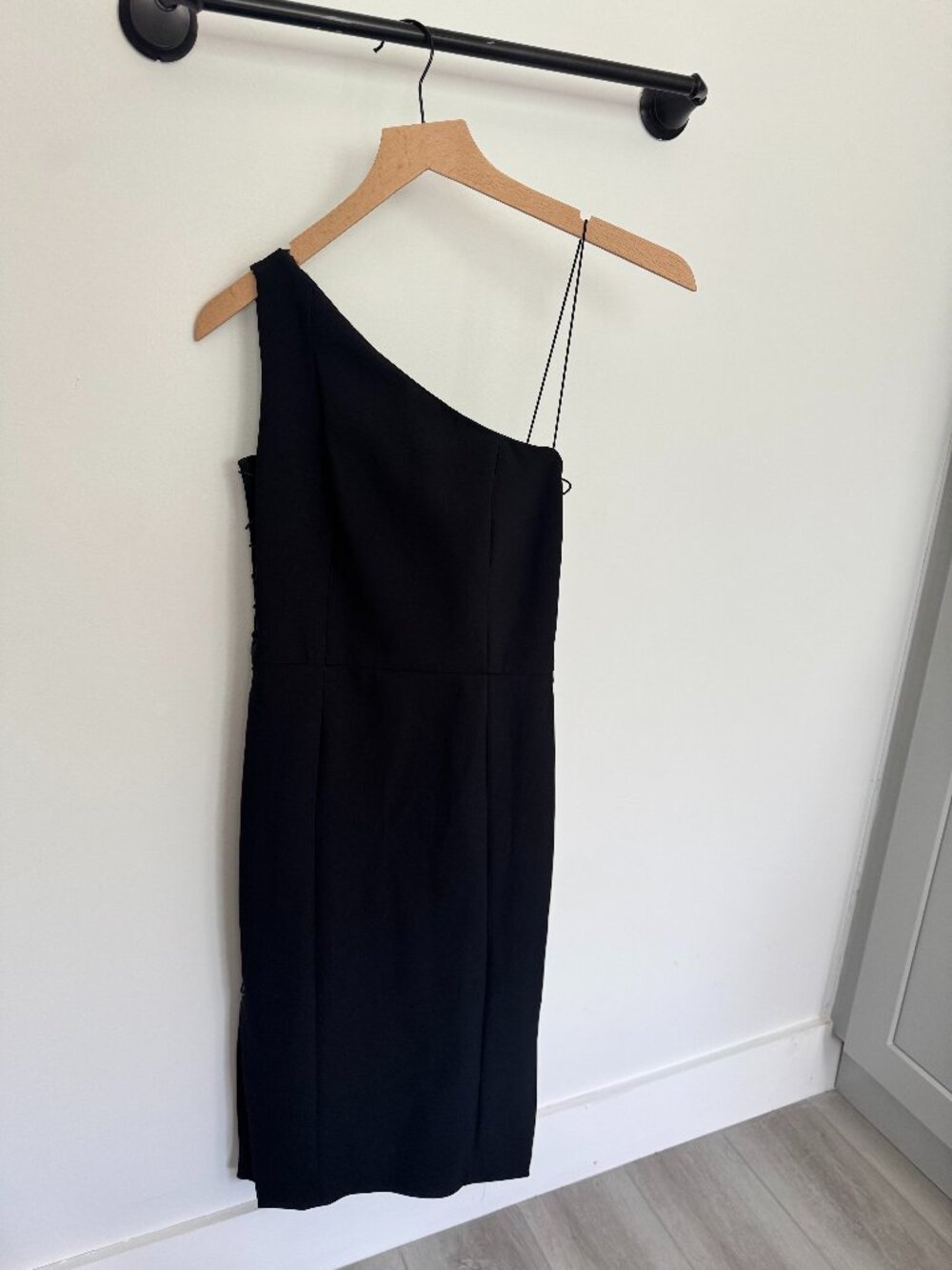 Misha Collection Black One Shoulder Midi Cocktail Dress